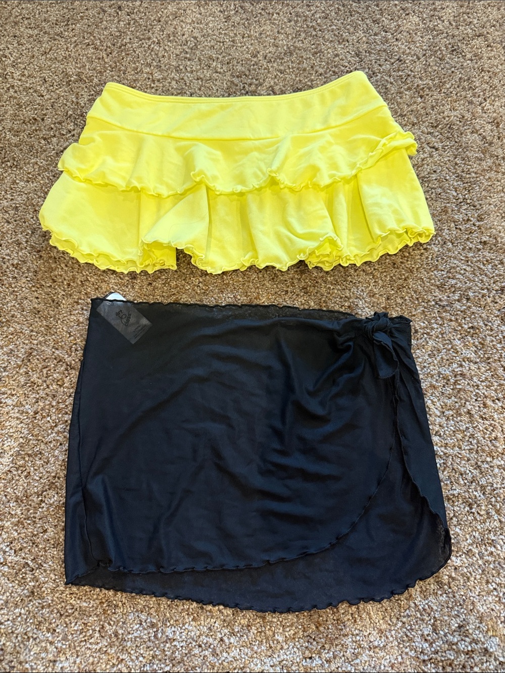 art class Yellow Ruffle Swim Skirt with Black Wrap Cover